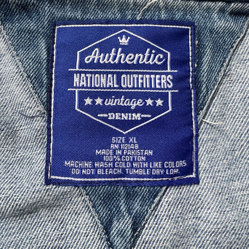 B.U.M. Equipment Women's Light Blue Denim Jean Jacket - Picture 3 of 5